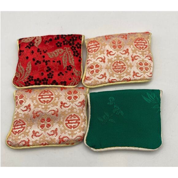 Unique Asian  Handmade Vintage Small Change Coin  /Ring/ Jewelry Purse (4) Total - Picture 2 of 7